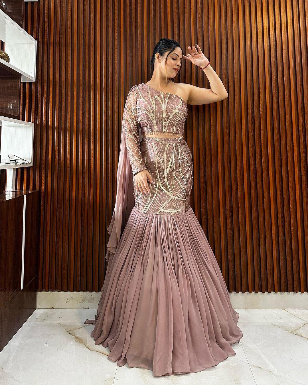 DESIGNER PARTY WEAR RUFFLE LEHENGA CHOLI DUPATTA